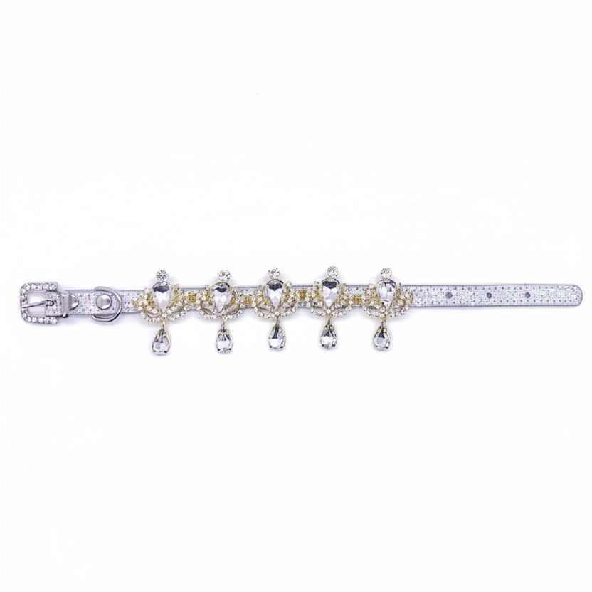 Silver glitter luxury pet collar with crystal rhinestone crown and teardrop chandelier band, dangling clear crystal teardrop pendants, and silver buckle clasp