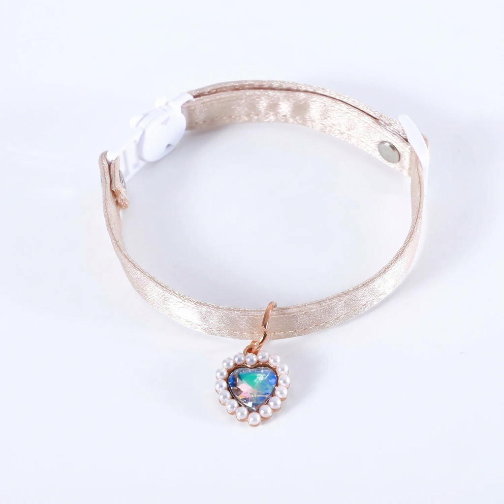Ivory collar alternate view on square white background