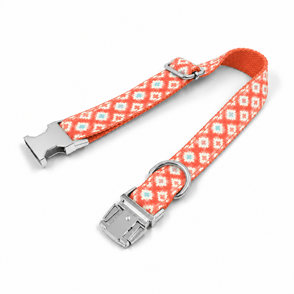 Open collar with corrected pattern